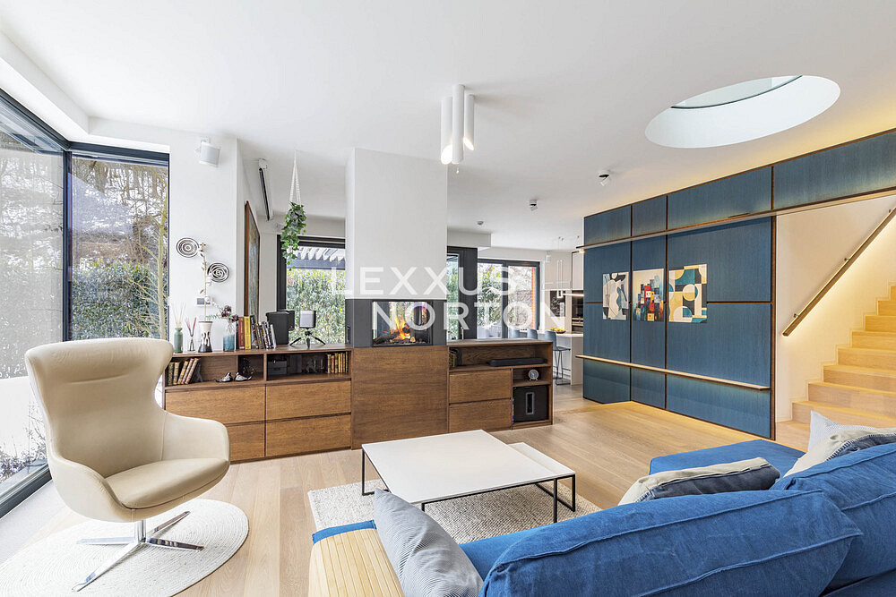 Prodej domu 285 m² s pozemkem 423 m², Praha
