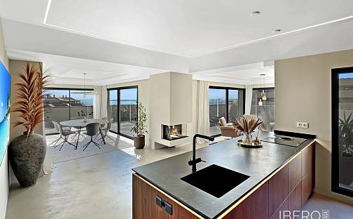 Prodej bytu 4+kk 224 m², Fuengirola, Španělsko