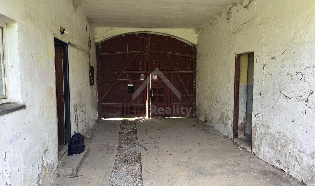 Prodej domu 200 m² s pozemkem 1 379 m², Dívčice – náhled fotky 14