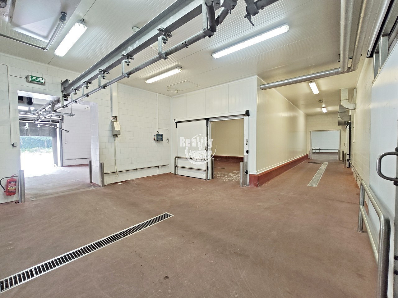 Pronájem skladovacích prostor 6 700 m²