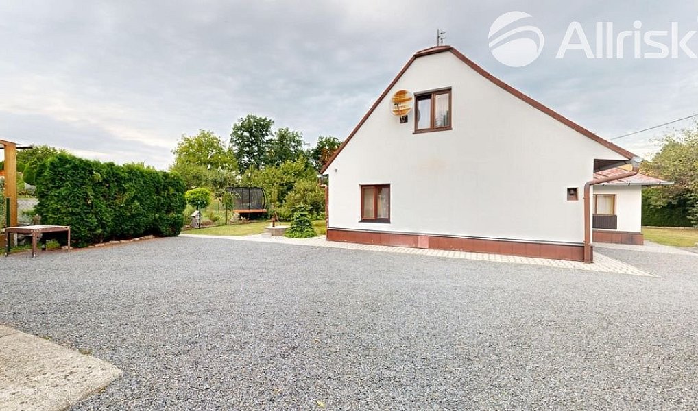 Prodej domu 150 m² s pozemkem 843 m², Dolní Životice – náhled fotky 10