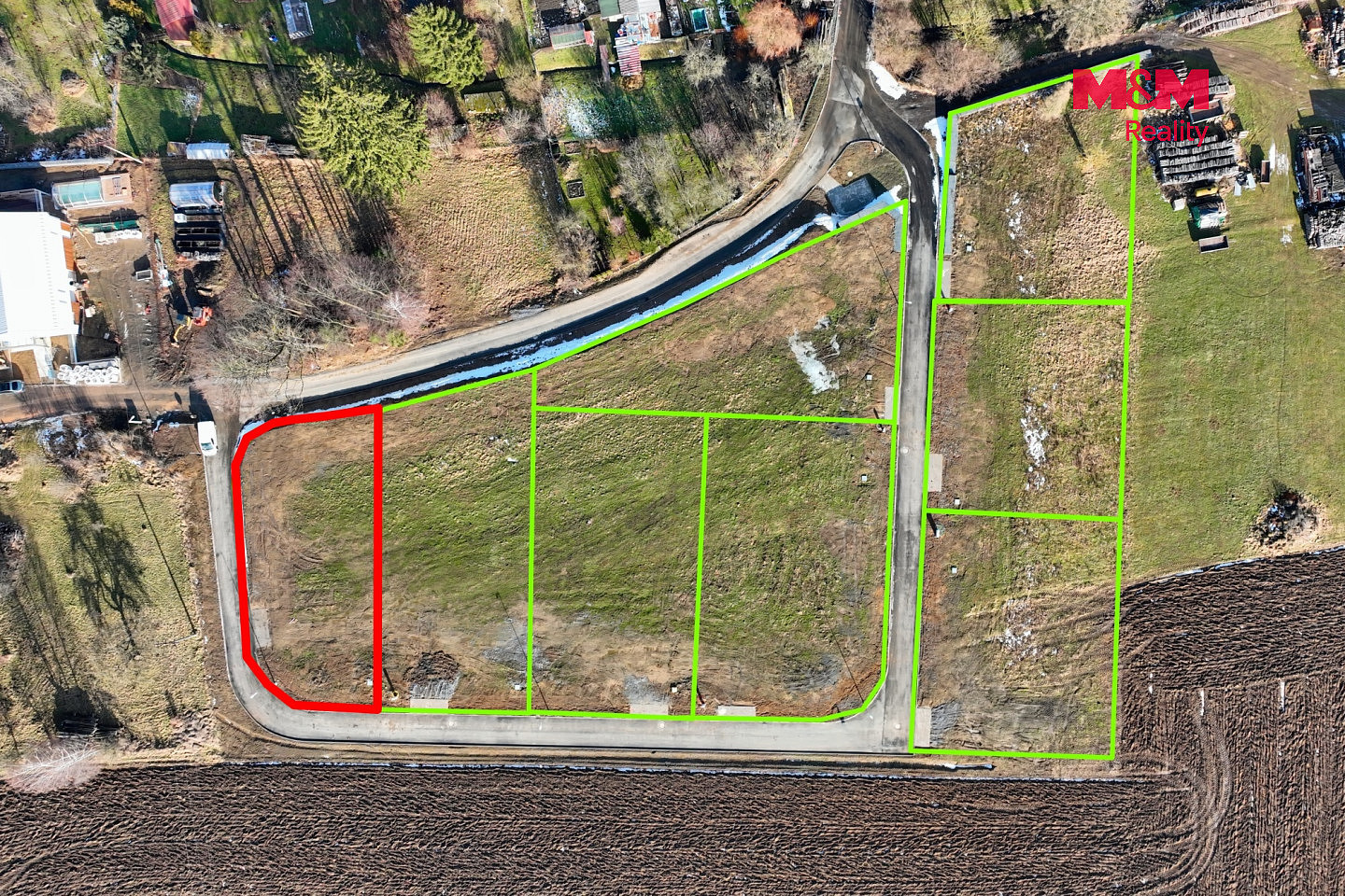 Prodej stavebního pozemku 738 m² – fotografie 2