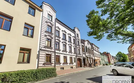 Pronájem bytu 4+1 155 m², Hronovická, Pardubice - Zelené Předměstí