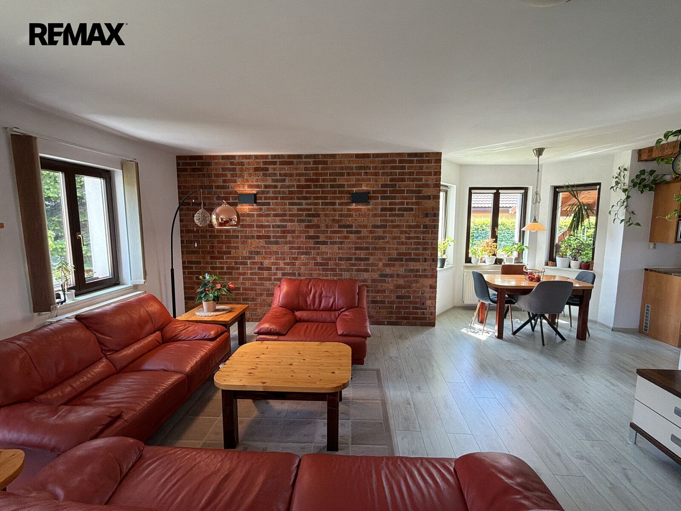 Prodej domu 190 m² s pozemkem 1 112 m² – fotografie 2