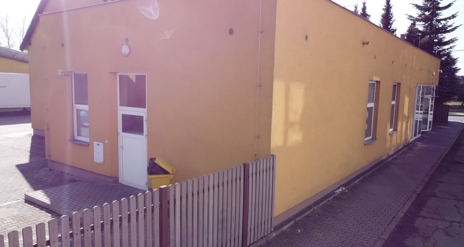 Prodej obchodních prostor 420 m² – fotografie 4