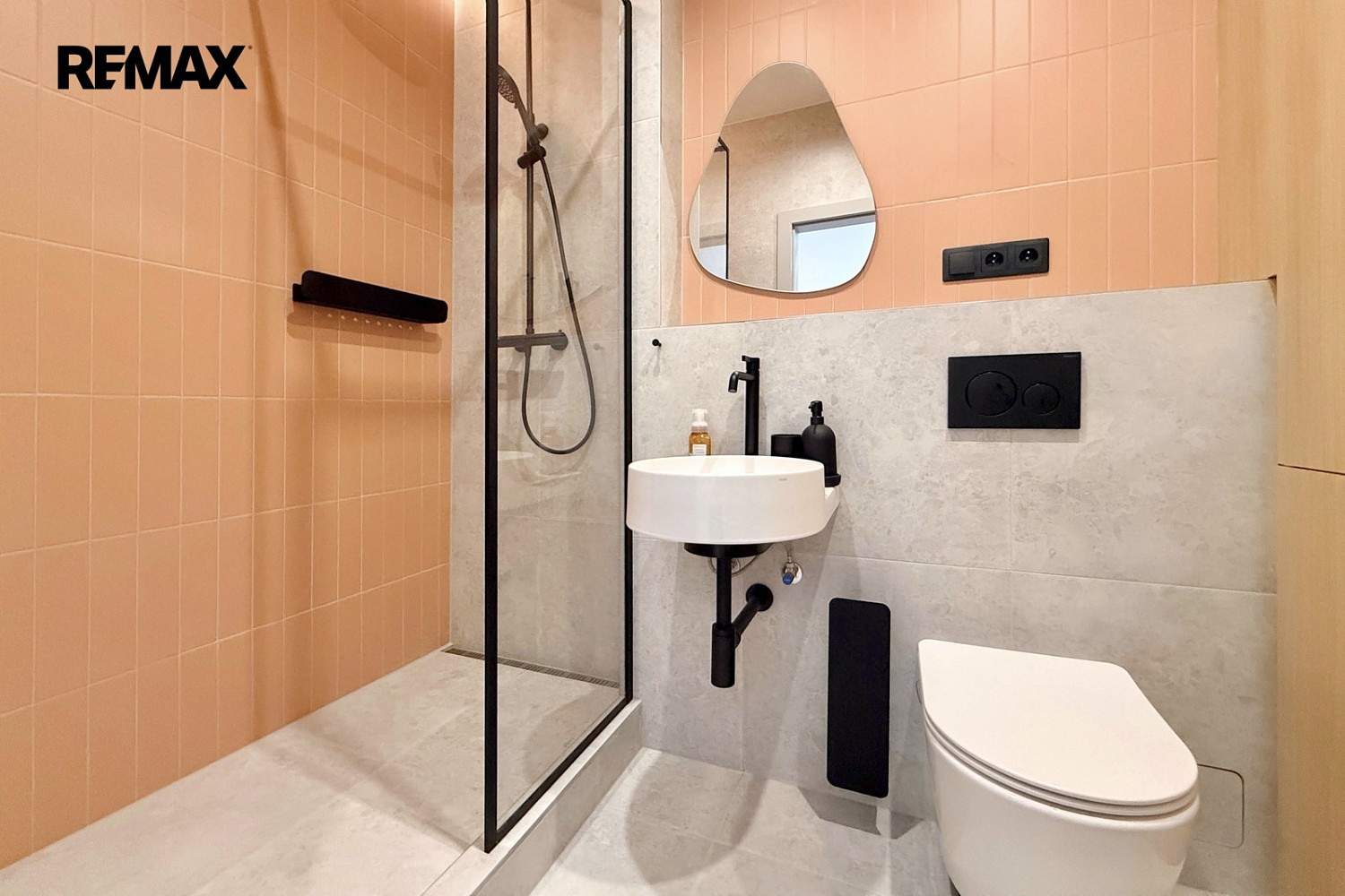 1+1 Apartment in Praha 3, Žižkov – další