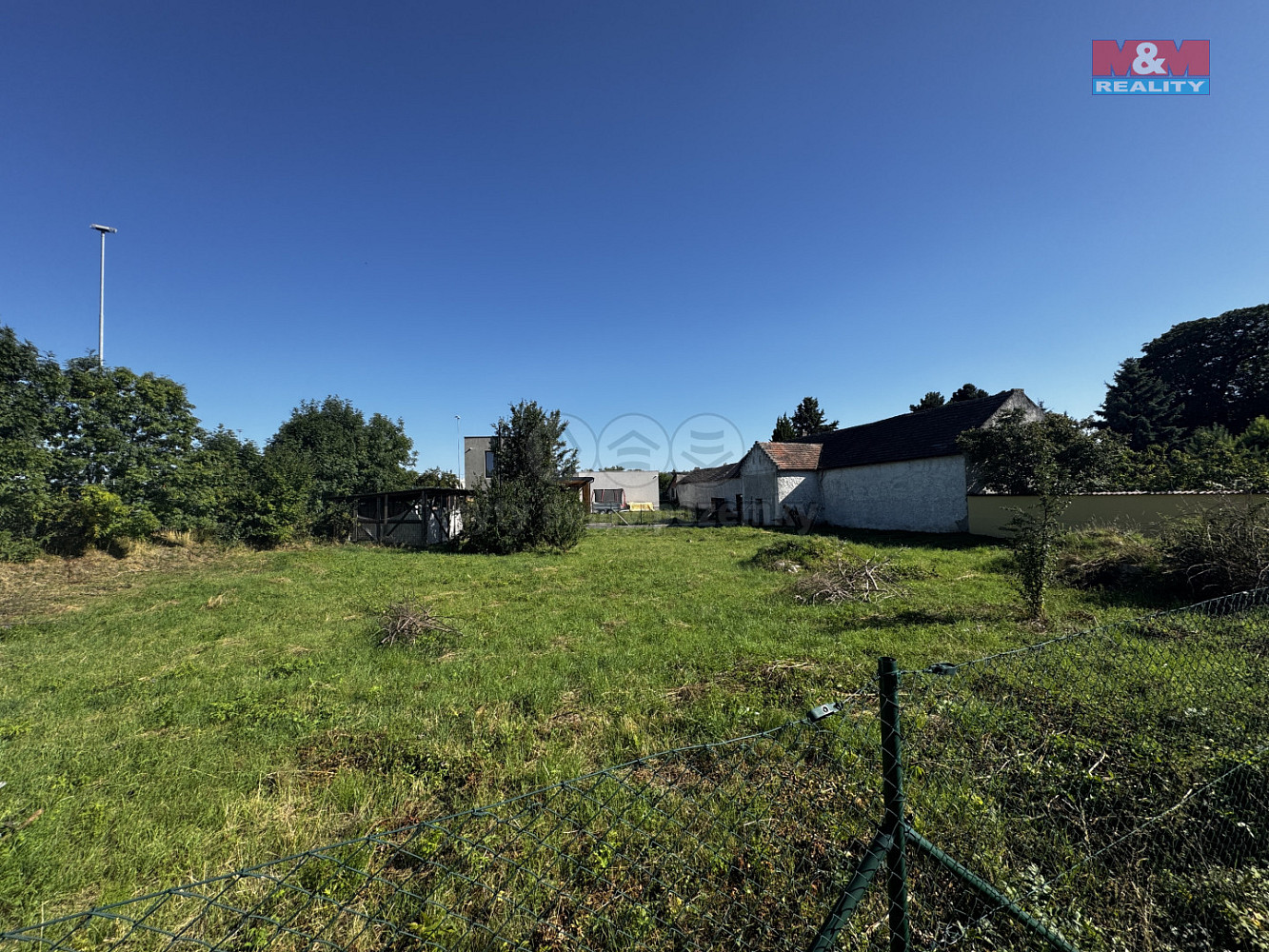 Prodej stavebního pozemku 1 393 m²