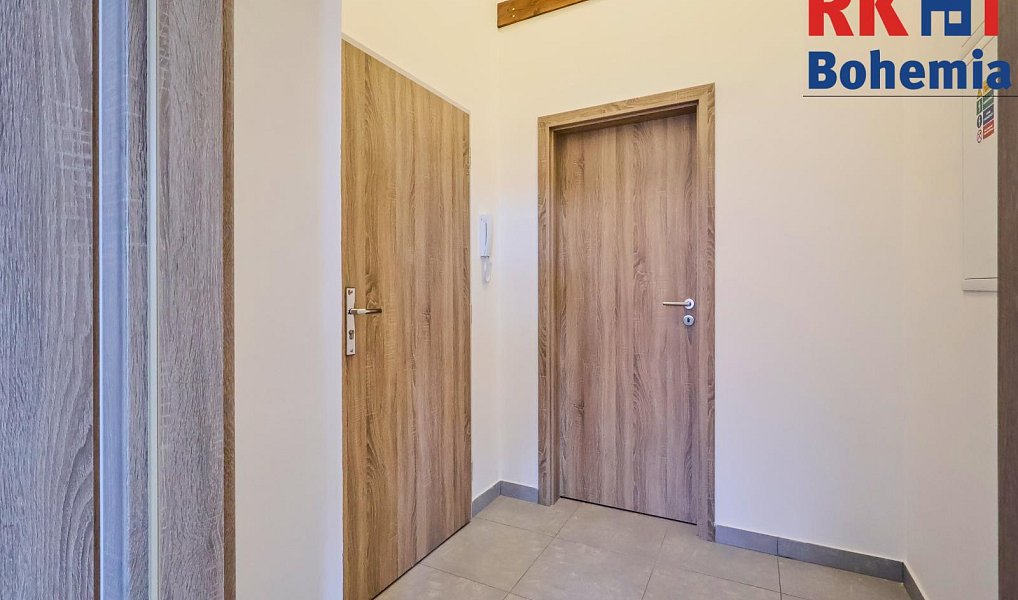 Pronájem bytu 1+kk 38 m², Český Brod – náhled fotky 6