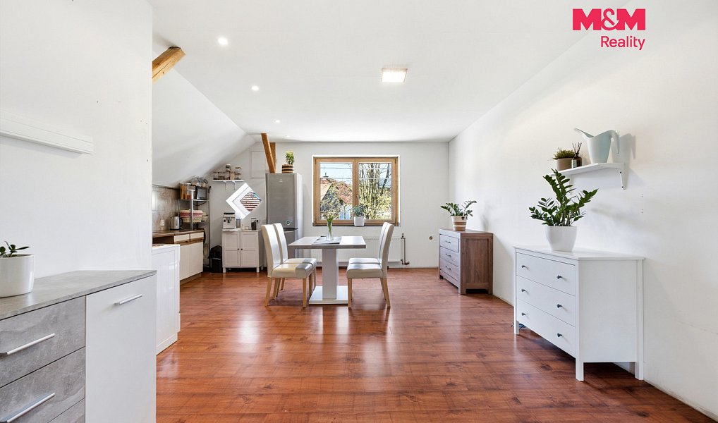 Prodej domu 313 m² s pozemkem 457 m², Železný Brod – náhled fotky 23