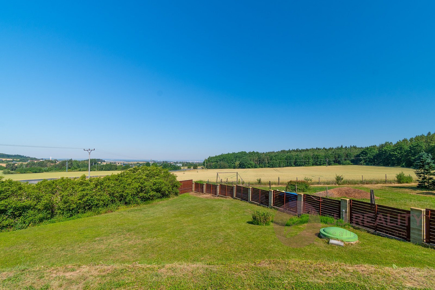 Prodej stavebního pozemku 440 m² – fotografie 5