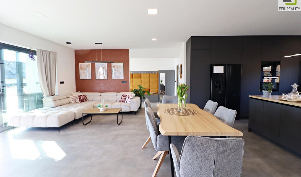 Prodej domu 219 m² s pozemkem 1 132 m², Žitenice – náhled fotky 18