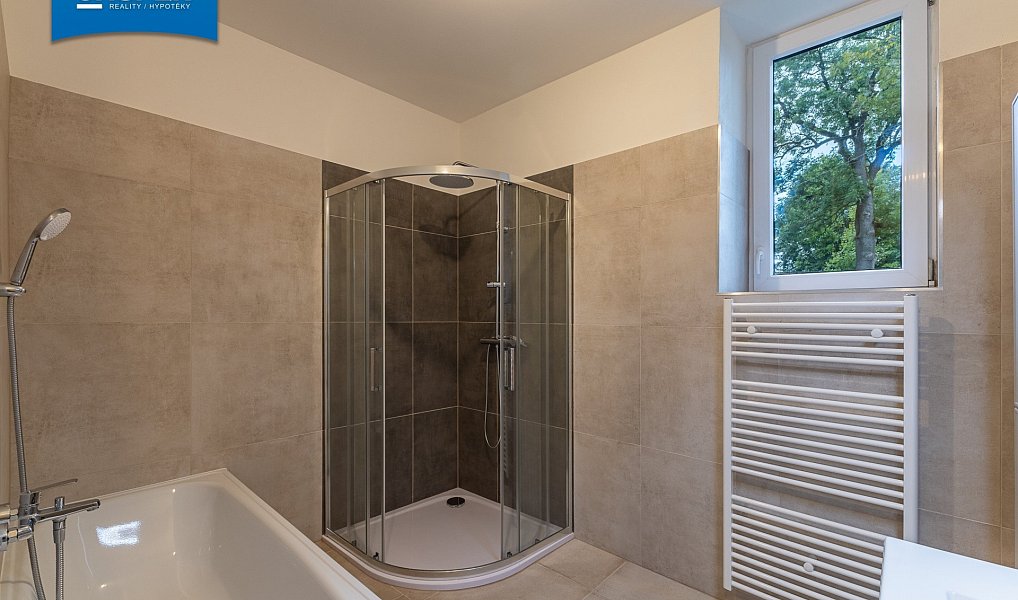 Pronájem bytu 4+1 130 m², Liberec – náhled fotky 8