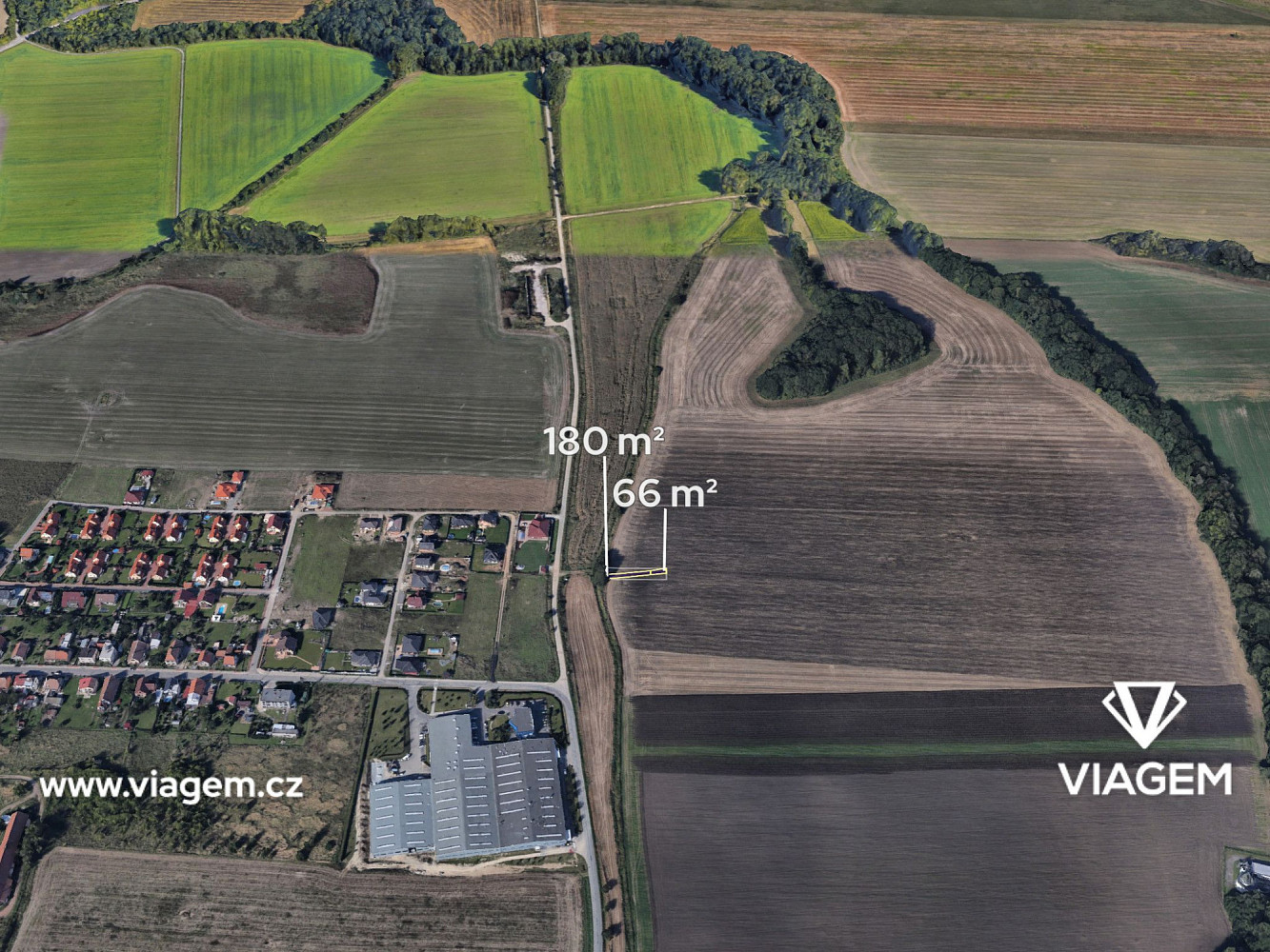 Prodej pole 976 m²