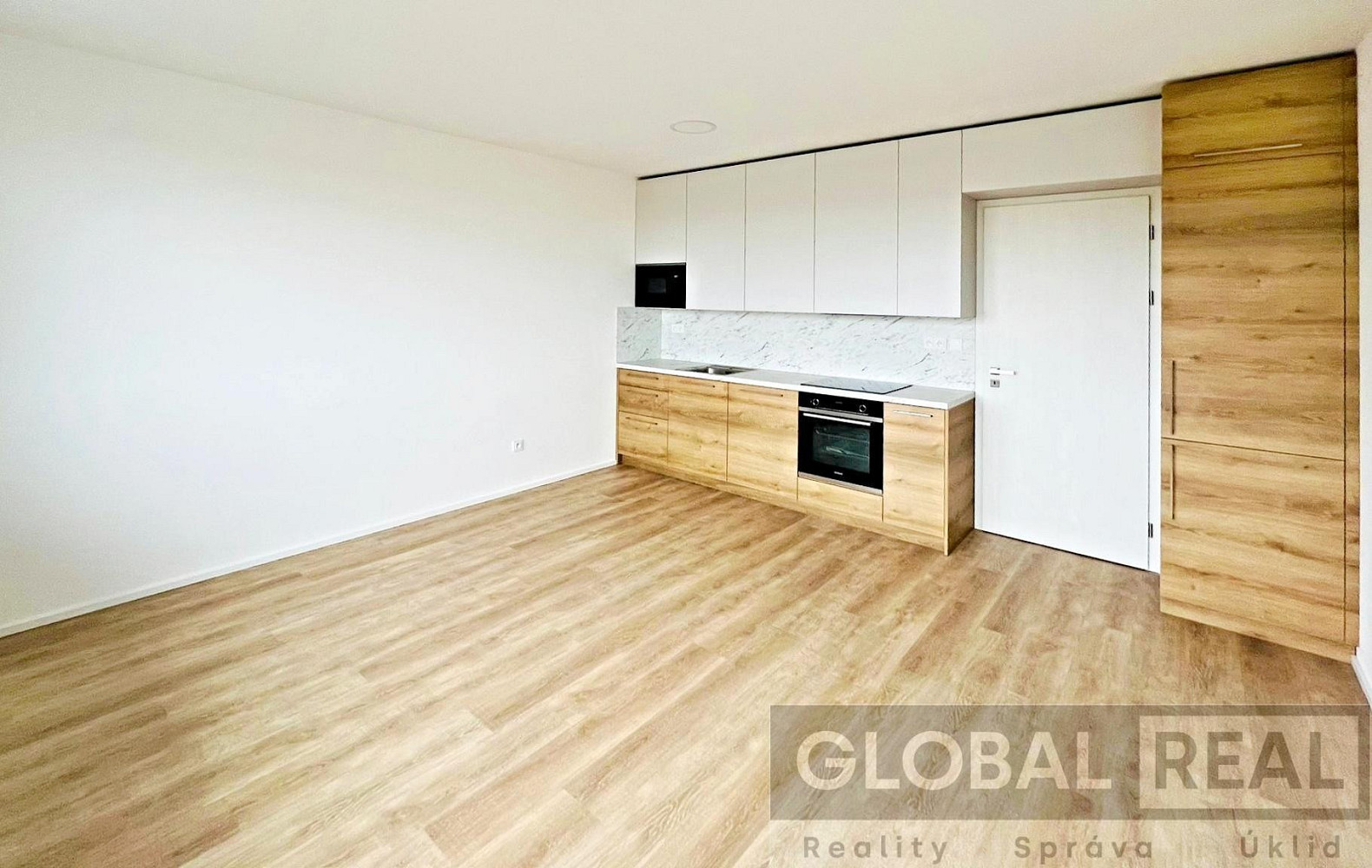 Pronájem bytu 1+kk 30 m²