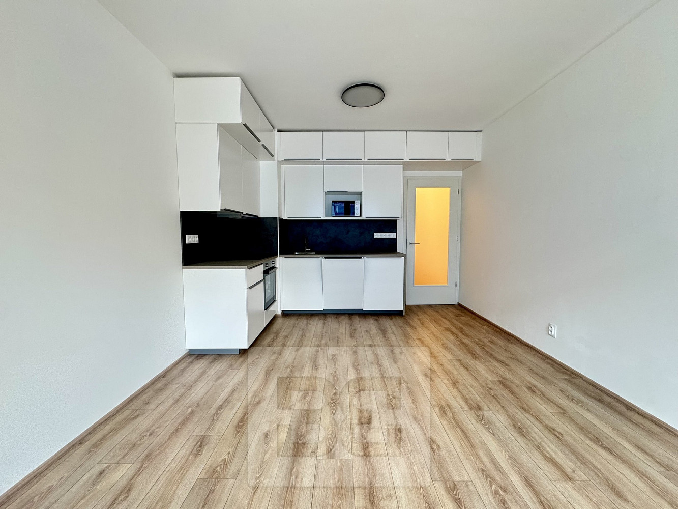 Pronájem bytu 1+kk 35 m²