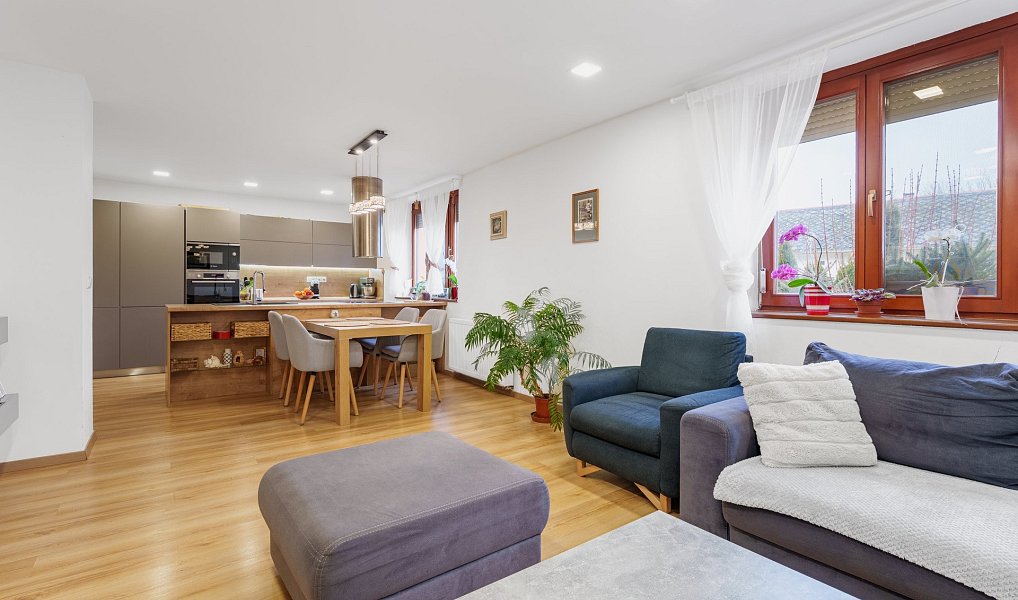 Pronájem domu 160 m² s pozemkem 208 m², Oldřichovice – náhled fotky 9