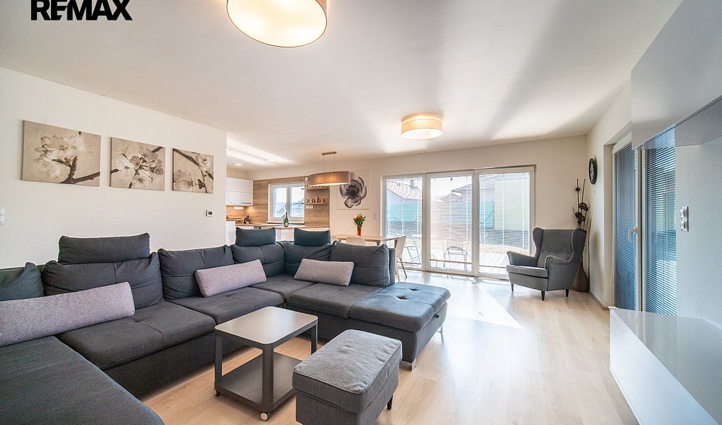 Prodej domu 114 m² s pozemkem 580 m², Kounice – náhled fotky 2