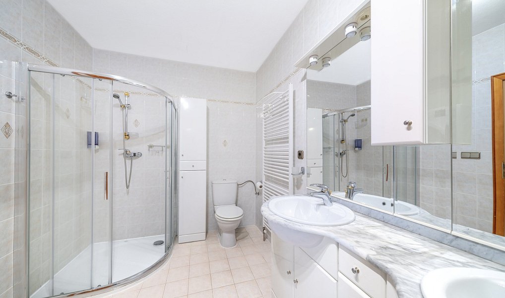 Prodej domu 566 m² s pozemkem 1 443 m², Nová Pec – náhled fotky 9