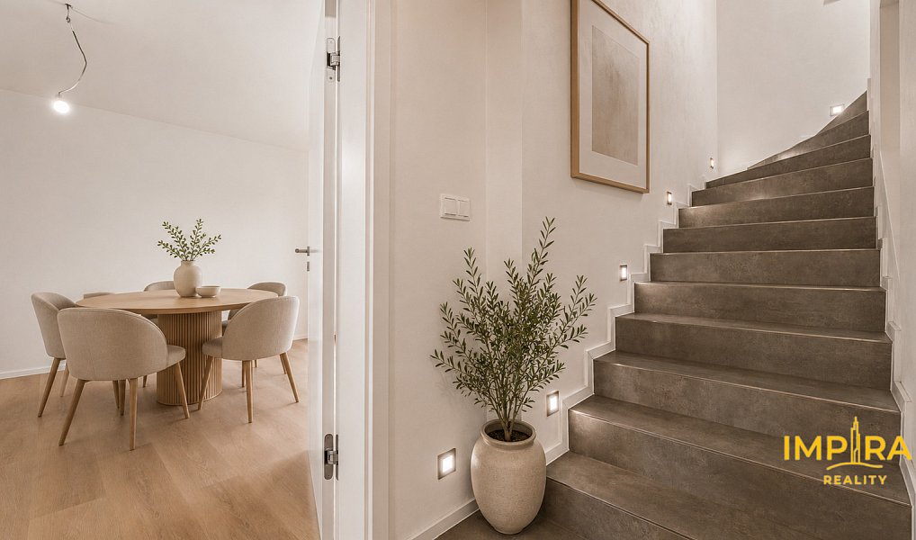 Prodej domu 197 m² s pozemkem 352 m², Město Touškov – náhled fotky 13