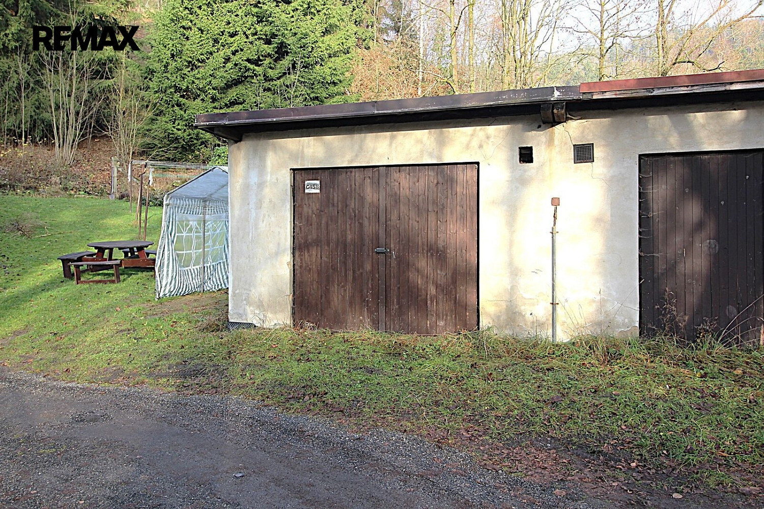 Prodej garáže 24m2, Desná, ulice Schindlerova