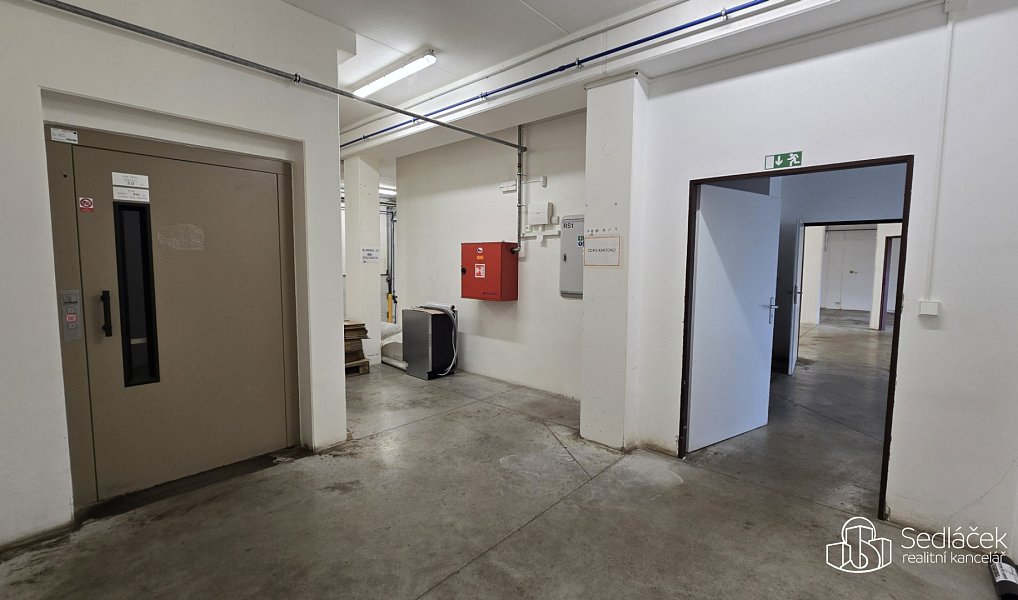 Pronájem výrobních prostor 876 m², Sokolov – náhled fotky 5