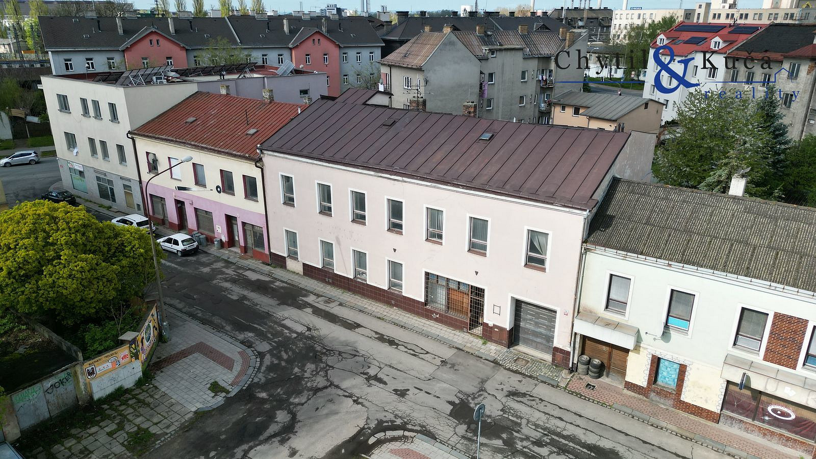 Prodej nájemního domu, činžáku 470 m²