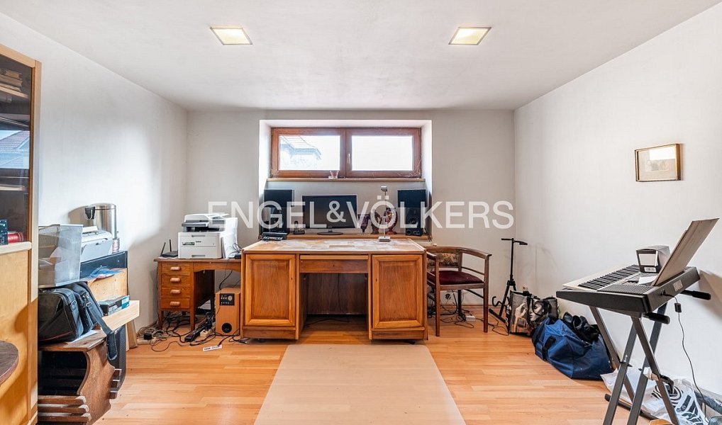 Prodej domu 255 m² s pozemkem 740 m², Praha – náhled fotky 17