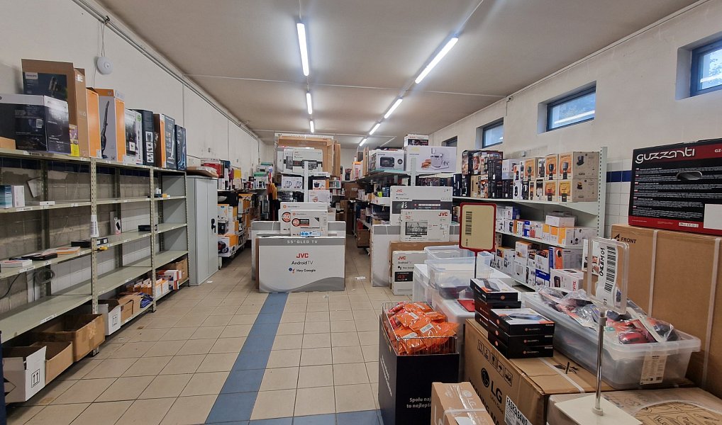 Prodej obchodních prostor 820 m², Nový Bor – náhled fotky 10