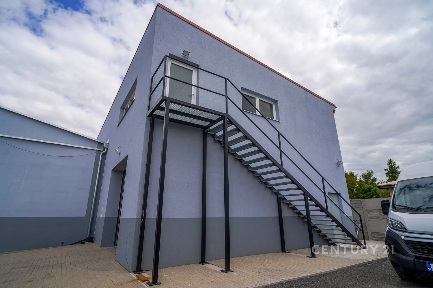 Prodej skladovacích prostor 470 m² – fotografie 2