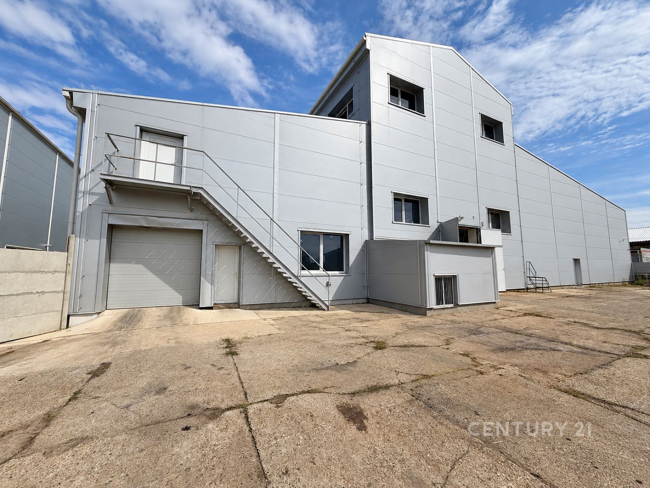 Pronájem výrobních prostor 330 m² – fotografie 2