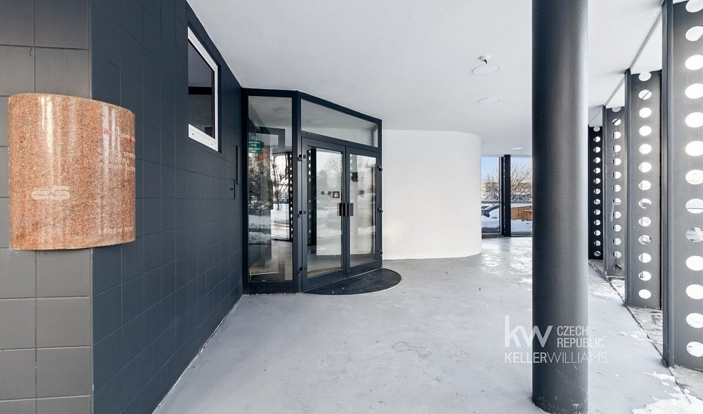 Pronájem obchodních prostor 1 073 m², Tábor – náhled fotky 15