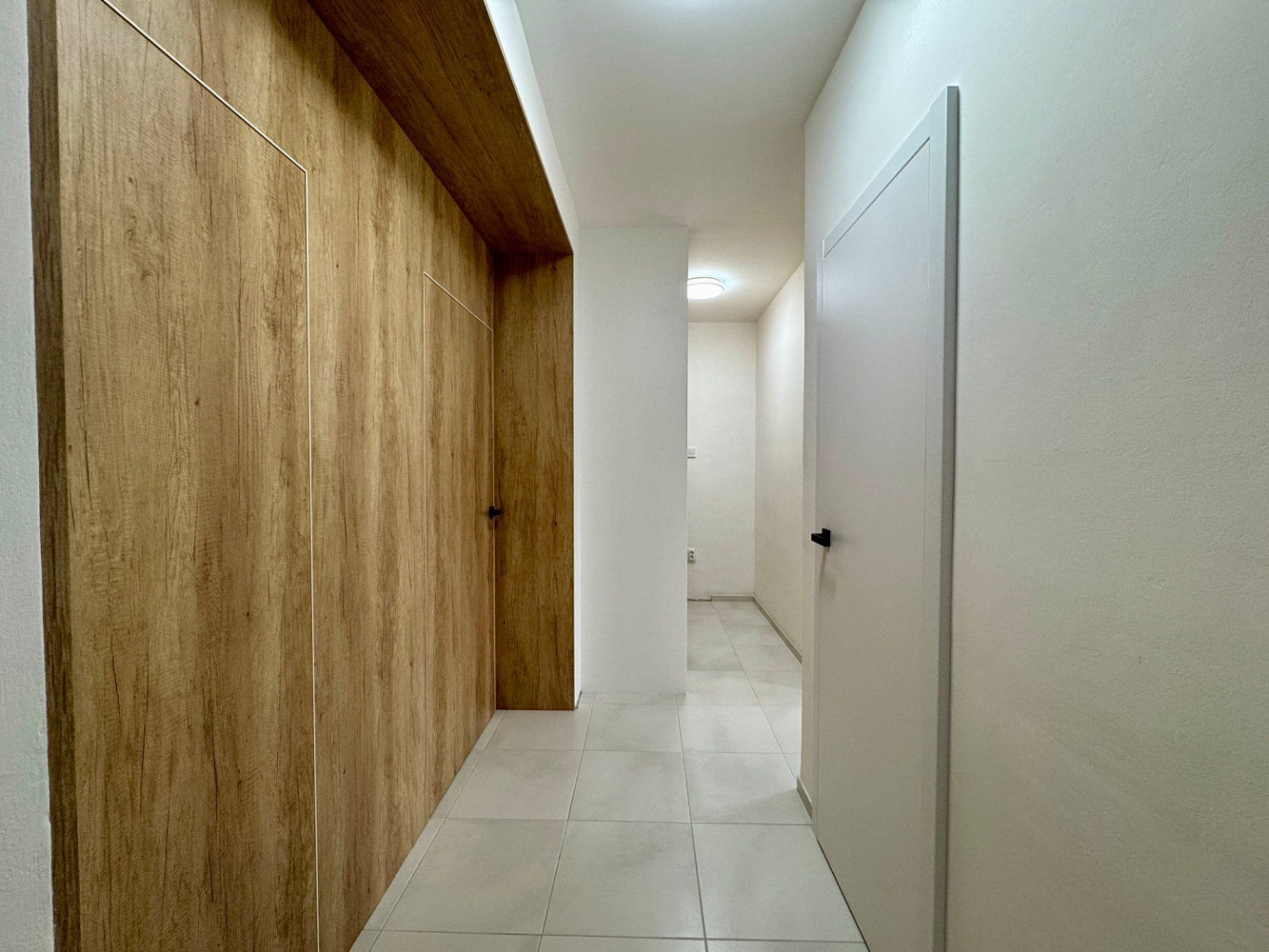 Pronájem bytu 2+1 68 m² – fotografie 2