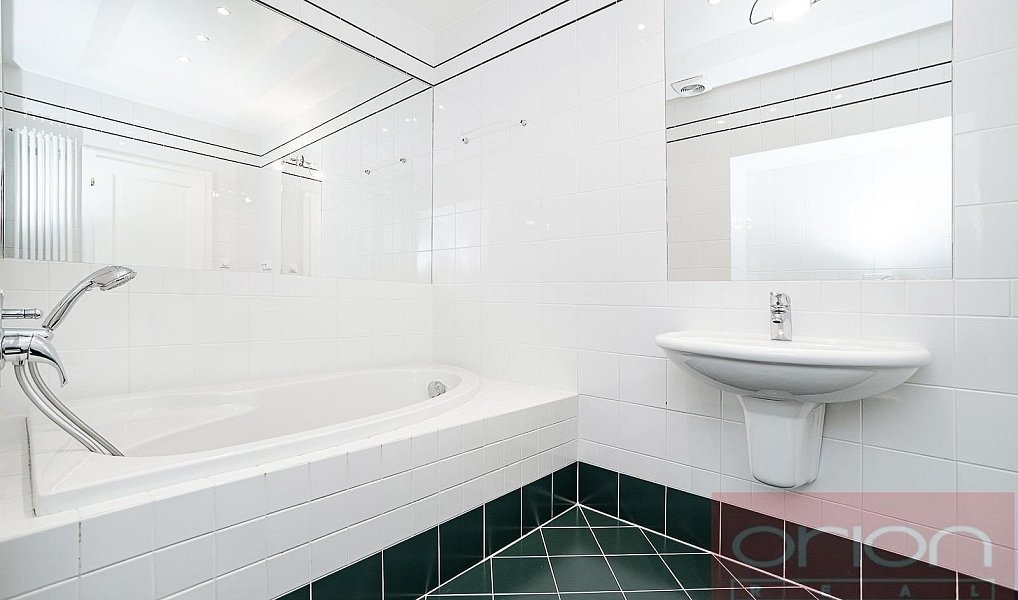 Pronájem bytu 3+1 94 m², Praha – náhled fotky 6
