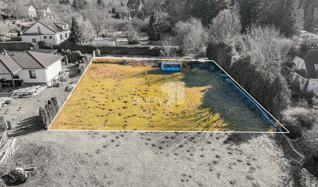 Prodej stavebního pozemku 1 151 m², Jesenice – náhled fotky 2