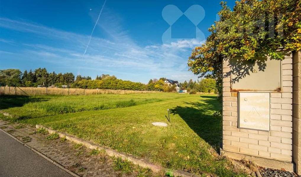 Prodej stavebního pozemku 786 m², Svojetice – náhled fotky 3