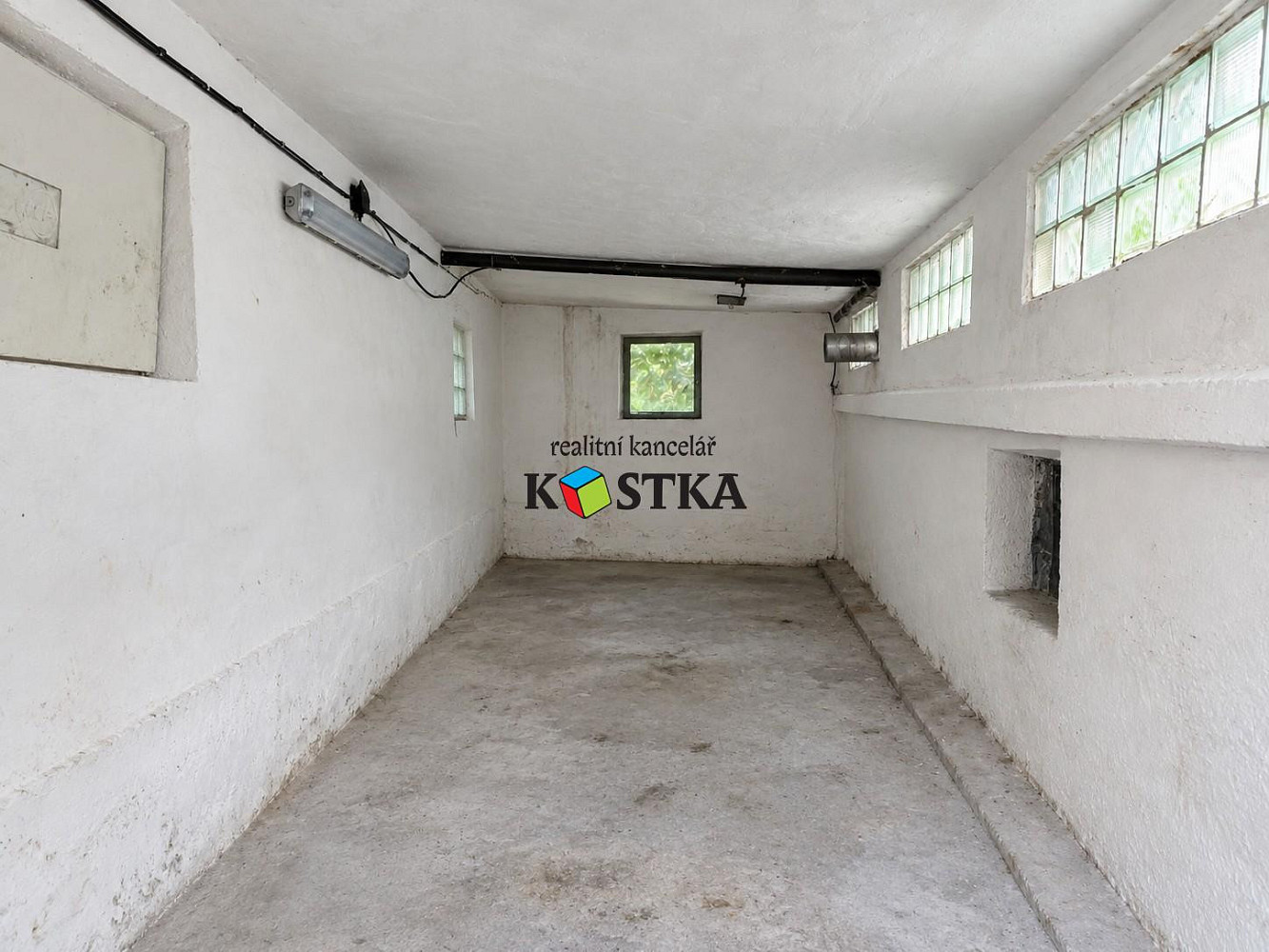 Garáž Studénka - Butovice, Poštovní ul.