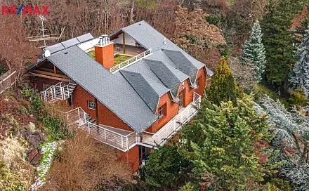 Prodej domu 345 m² s pozemkem 700 m², Ke skalkám, Praha 10 - Záběhlice