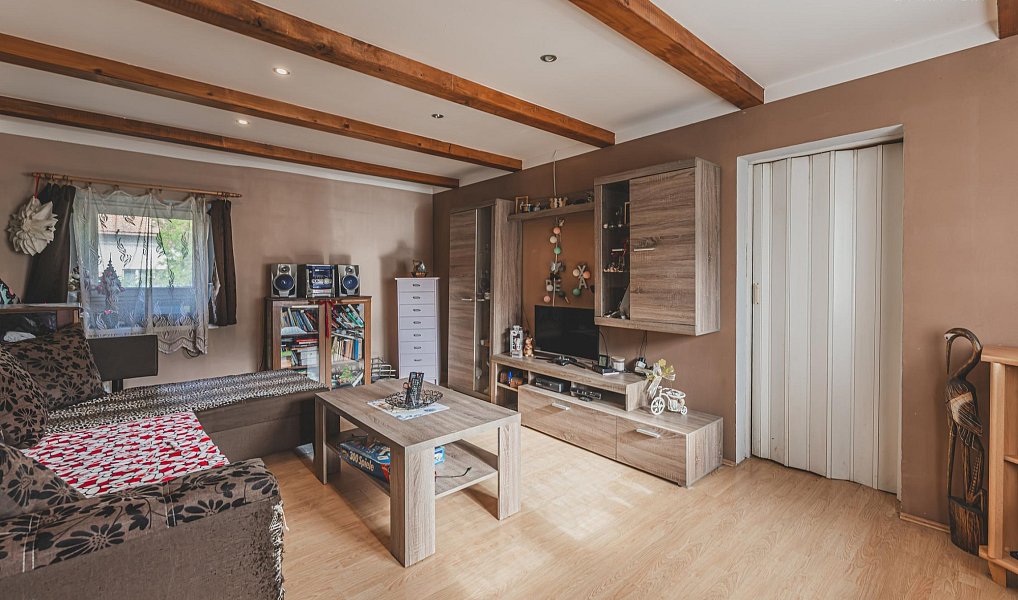 Prodej domu 130 m² s pozemkem 1 180 m², Sezemice – náhled fotky 8
