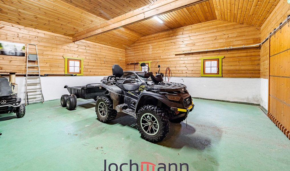 Prodej domu 800 m² s pozemkem 3 947 m², Trhové Sviny – náhled fotky 26