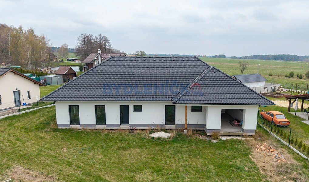Prodej domu 193 m² s pozemkem 996 m², Kamenná – náhled fotky 3