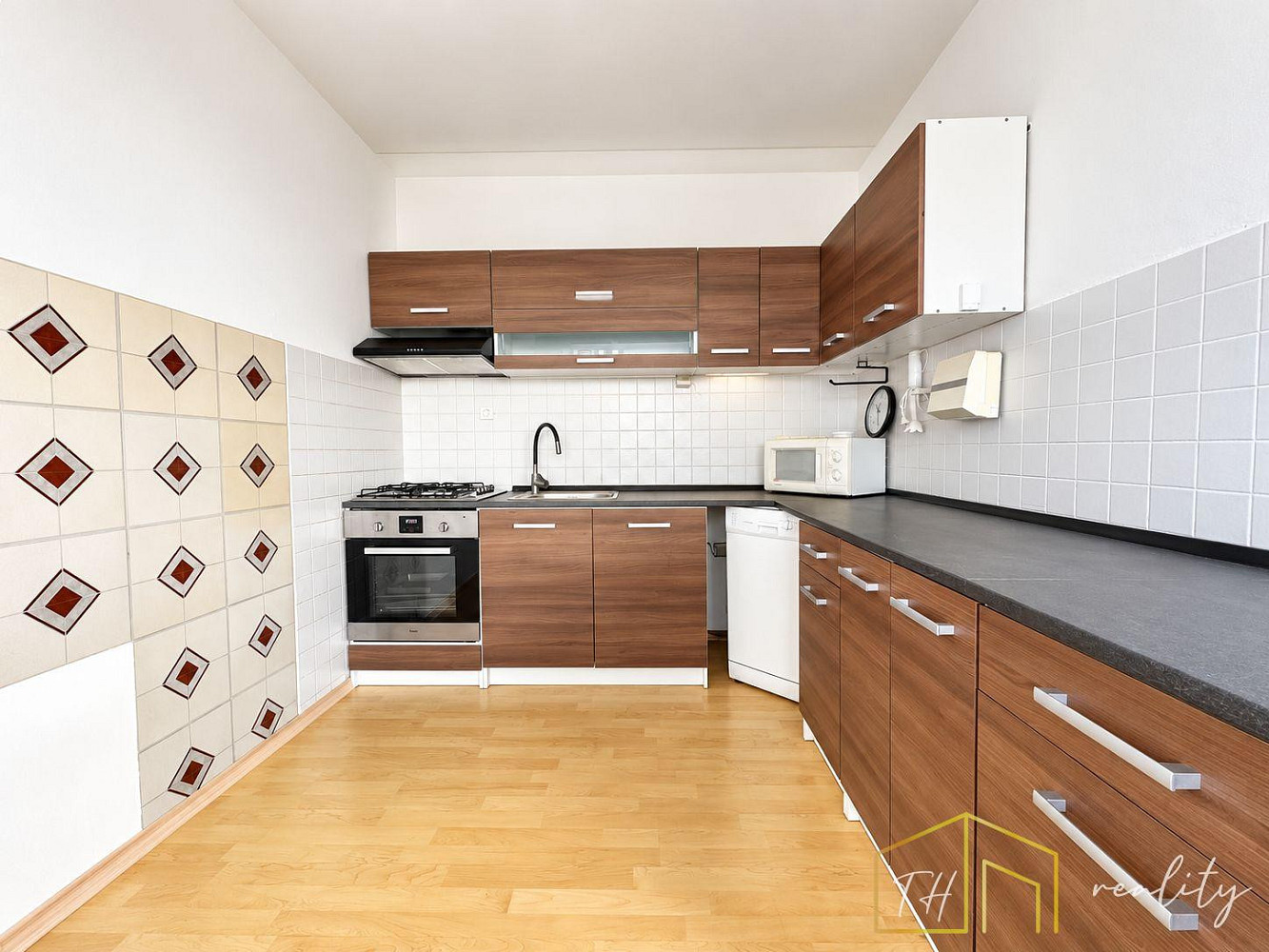 Pronájem bytu 3+kk 68 m² – fotografie 2