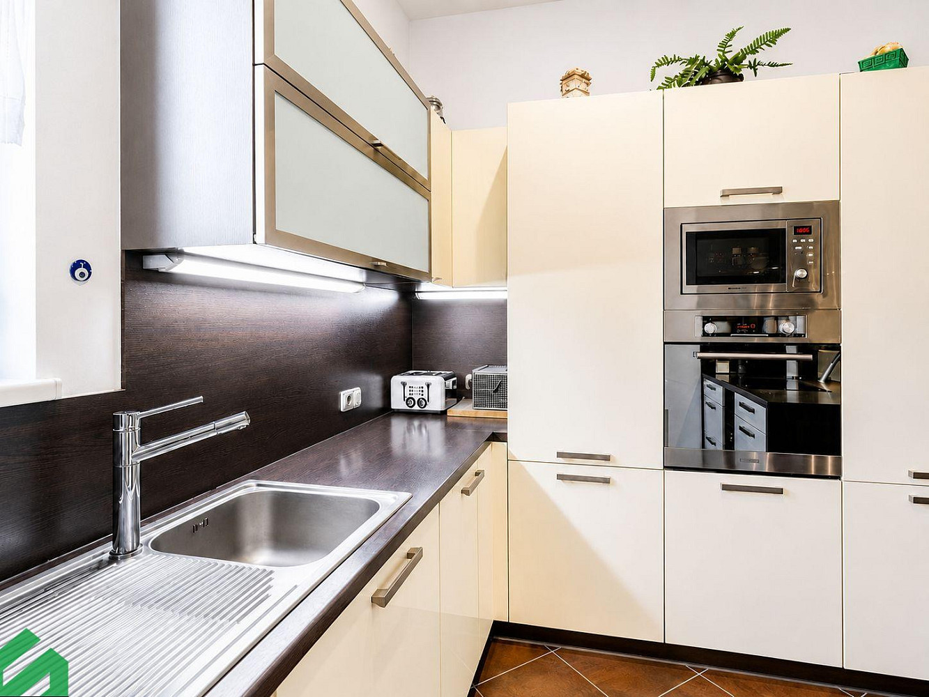 Pronájem bytu 3+kk 88 m²