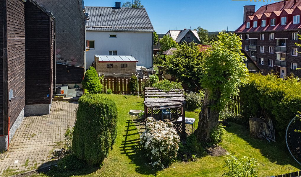 Prodej domu 250 m² s pozemkem 382 m², Abertamy – náhled fotky 16