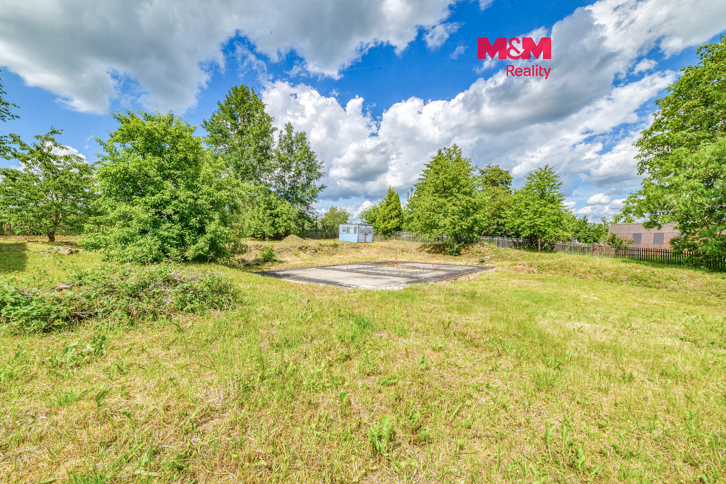 Prodej stavebního pozemku 1 779 m²
