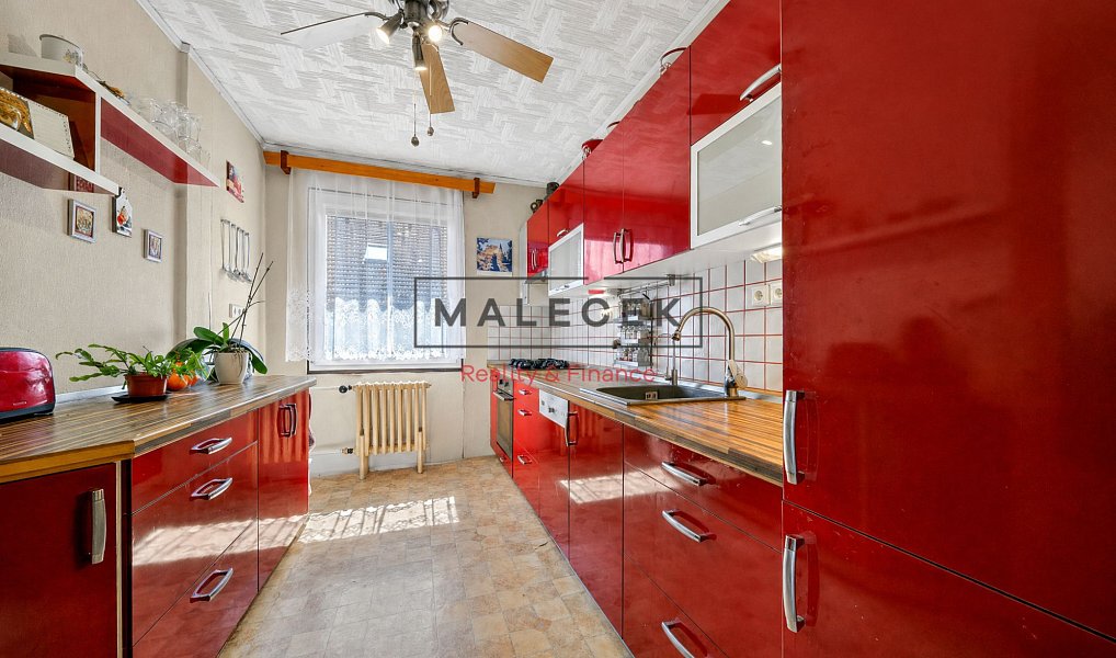 Prodej domu 126 m² s pozemkem 598 m², Bratronice – náhled fotky 14