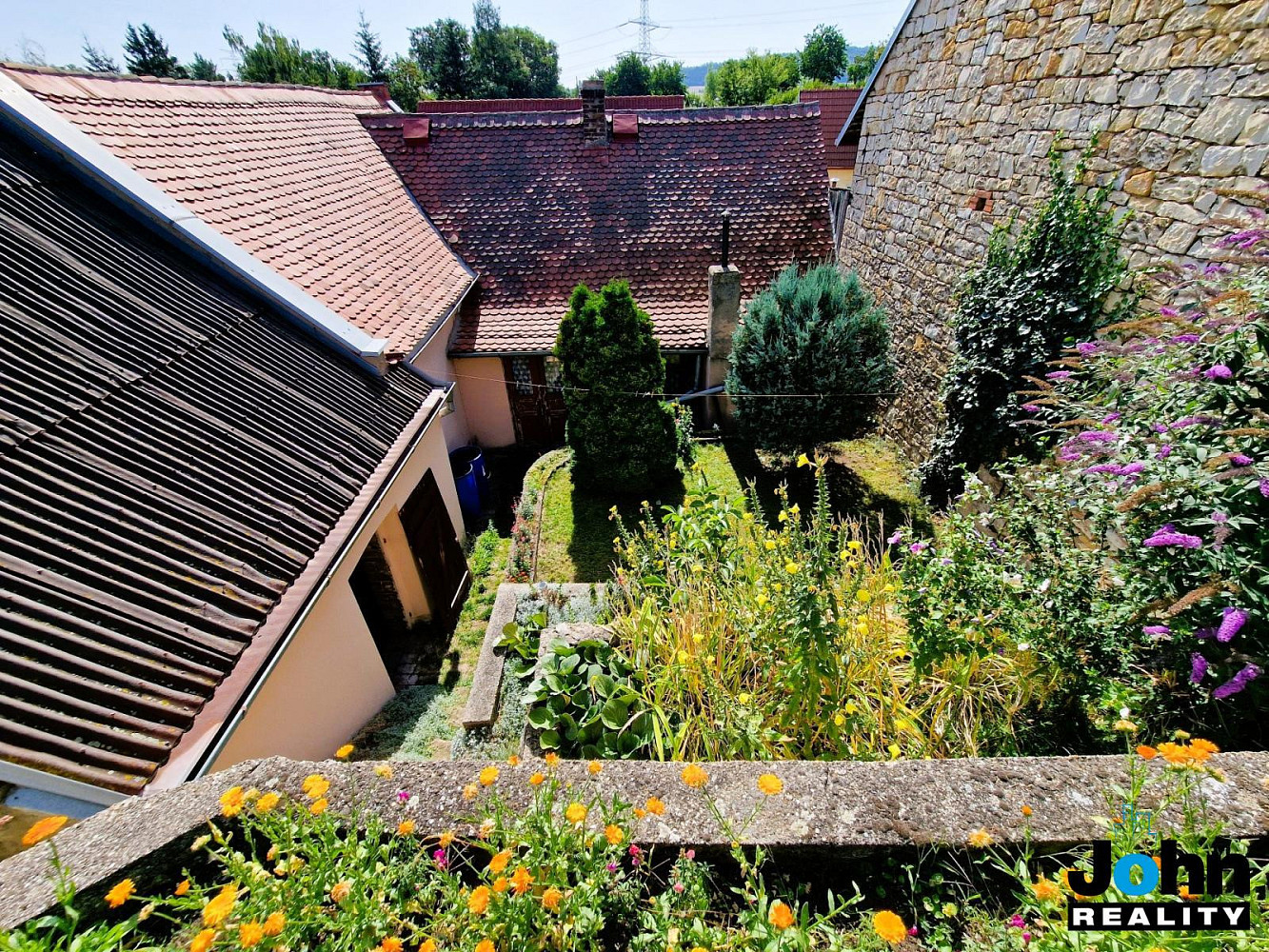 Prodej domu 100 m² s pozemkem 570 m² — photo 2