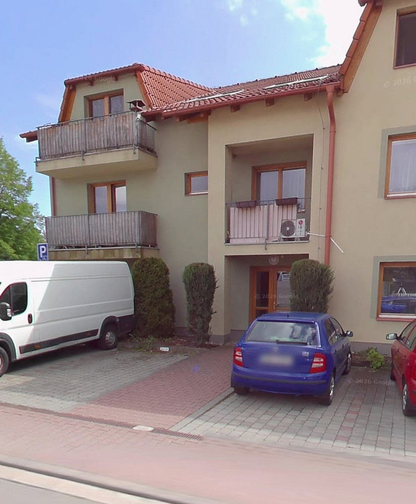 Prodej parkovacího stání 14m² - ul. polní, slavkov u brna — photo 2
