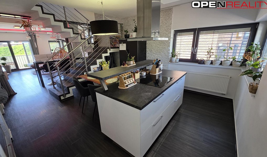 Prodej bytu 4+kk 128 m², Popůvky – náhled fotky 2