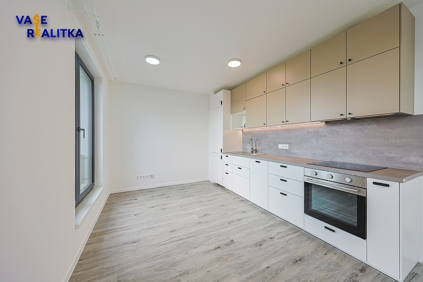 Pronájem bytu 1+kk 33 m² — photo 3