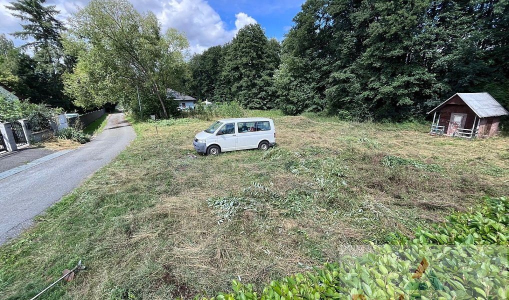 Prodej stavebního pozemku 1 000 m², Nové Dvory – náhled fotky 5